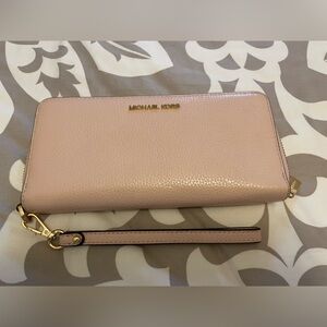 Michael Kors Blush Pink Wristlet